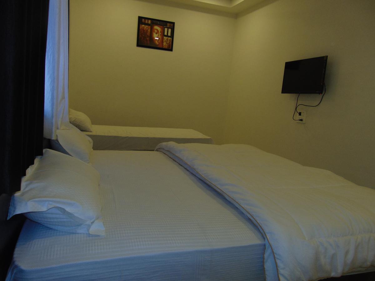 Hotel Kalajanki Удджайн Экстерьер фото
